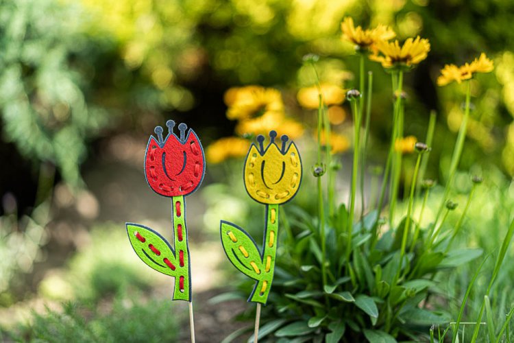 Prevliekačka – tulipán - Velikost sady: 10 ks prevliekačiek, Barva provlékačky: zmes farieb