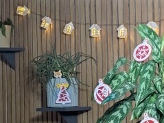 Vánoční ozdoby - DIY sada provlékačky 24 ks (červená)